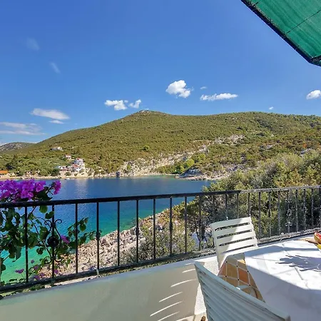 Apartment Nikola 5m From Beach *