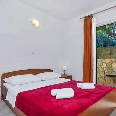 Apartment Nikola 5m From Beach *